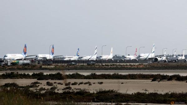 航空公司在美国袭击伊朗后持续避开中东空域