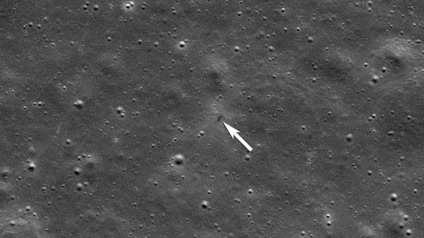 绕月飞行的NASA航天器拍摄到日本公司月球着陆器坠毁地点
