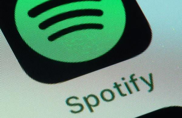 Spotify 回应公众对播客播放次数的强烈反对