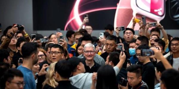 这就是为什么无论特朗普怎么说，苹果都无法在美国生产 iPhone 的原因