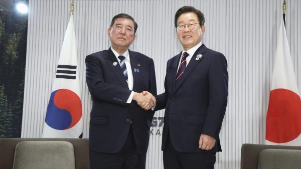日本和韩国纪念建交60周年 尽管关系紧张和政治不确定性持续存在