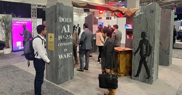 红十字会在人工智能国防会议上的展位凸显技术潜在威胁